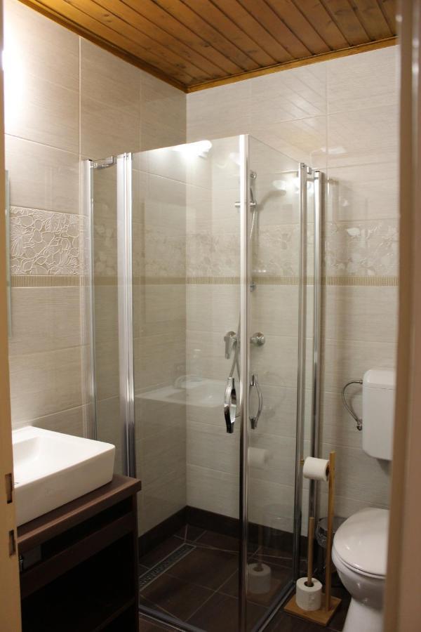 Natura Panzio&Apartmanhaz Orfu Ngoại thất bức ảnh