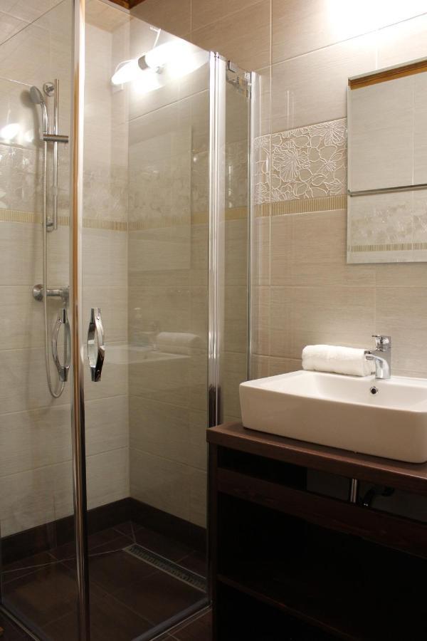 Natura Panzio&Apartmanhaz Orfu Ngoại thất bức ảnh