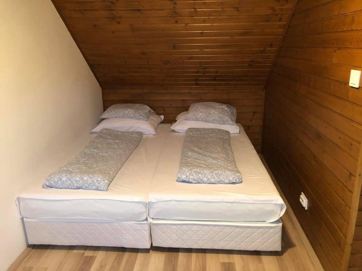 Natura Panzio&Apartmanhaz Orfu Ngoại thất bức ảnh