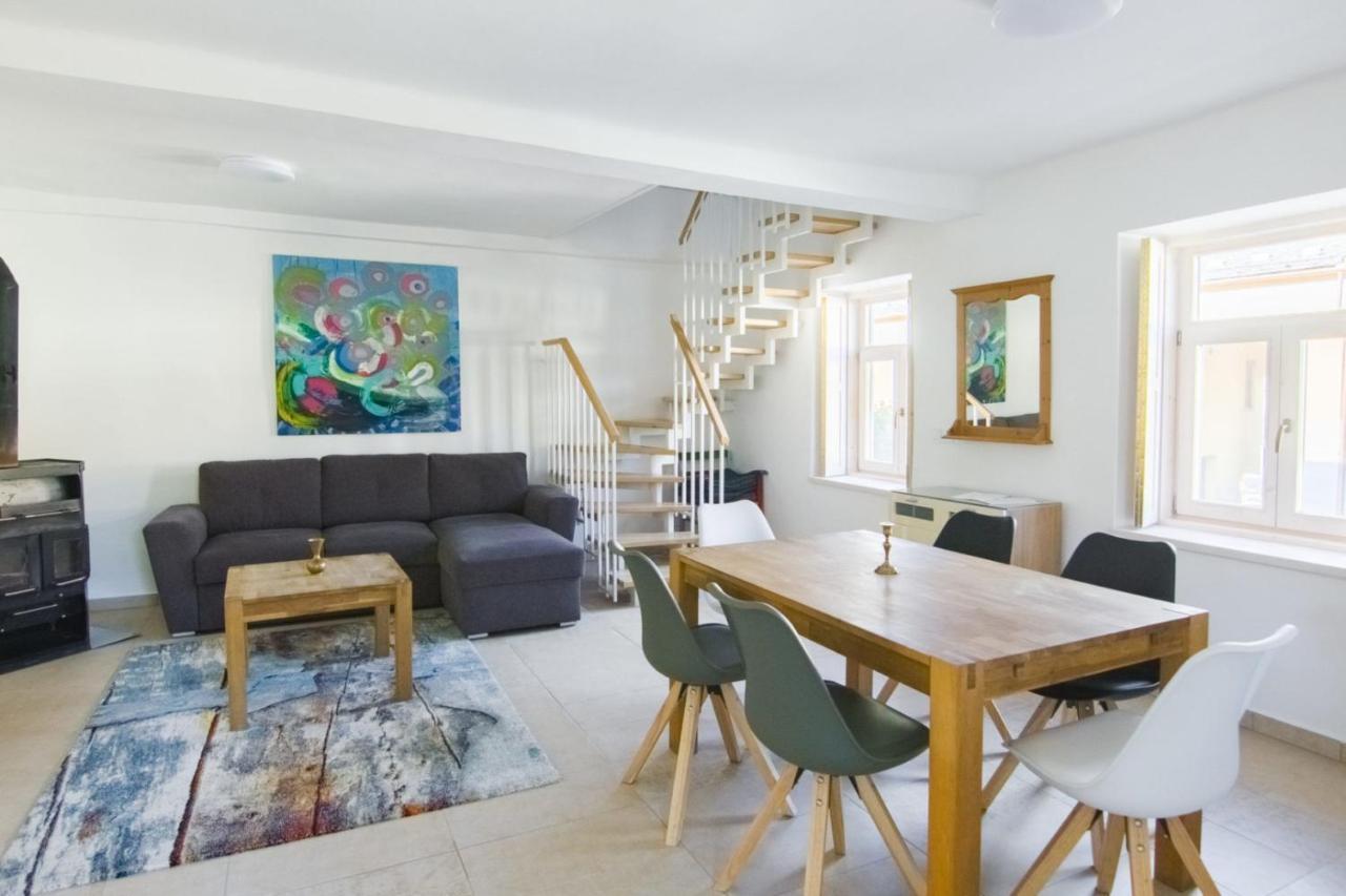 Natura Panzio&Apartmanhaz Orfu Ngoại thất bức ảnh
